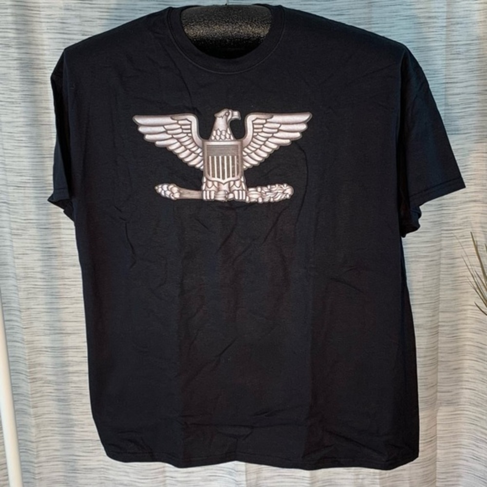 Gildan NWOT black “D.O.D” Eagle short sleeve tee shirt.